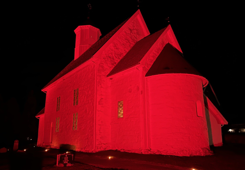 Rødfarget Balke kirke
