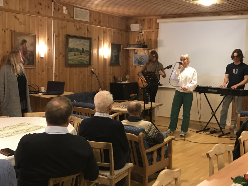 Live Hogstad om Toten Folkehøgskole